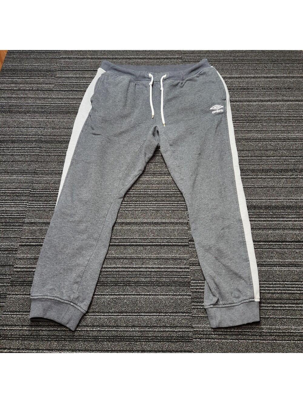 Umbro Mens Large Gray Jogger Sweatpants Fleece Side Stripe Drawstring
